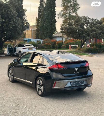 יונדאי איוניק