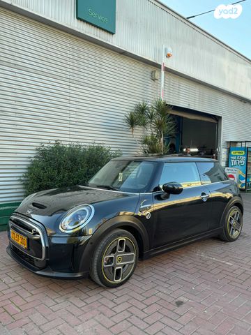 מודעת רכב מיני קופר SE (חשמלית)