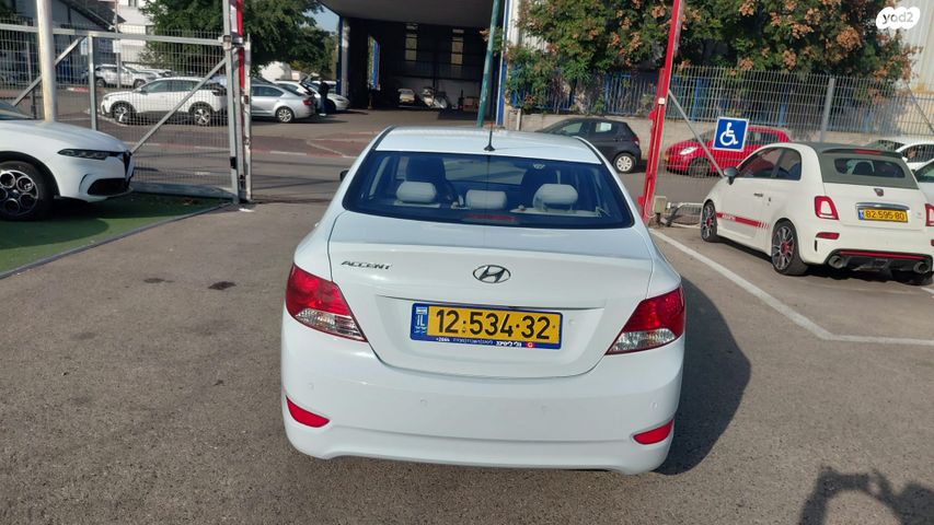 יונדאי אקסנט i25