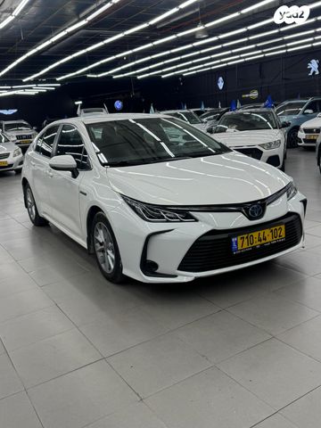 טויוטה קורולה