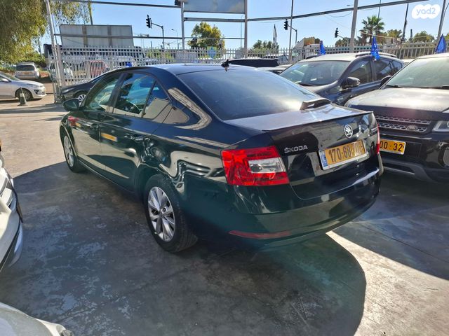 סקודה אוקטביה