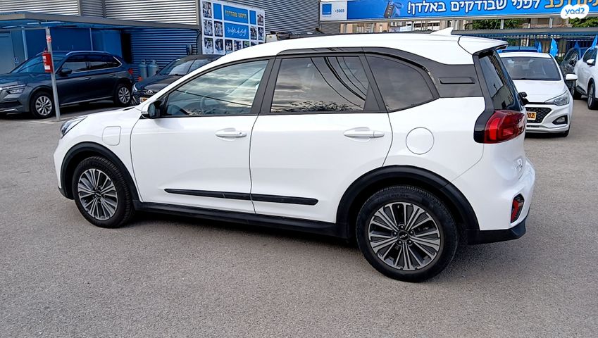 קיה נירו פלוס