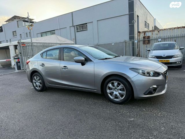 מודעת רכב מאזדה 3 1