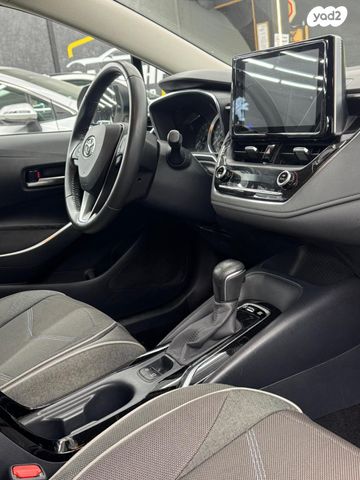 טויוטה קורולה