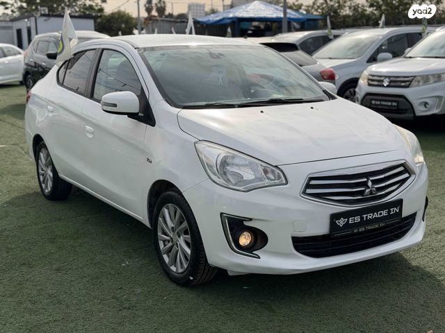 מיצובישי אטראז'