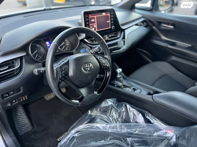 טויוטה C-HR