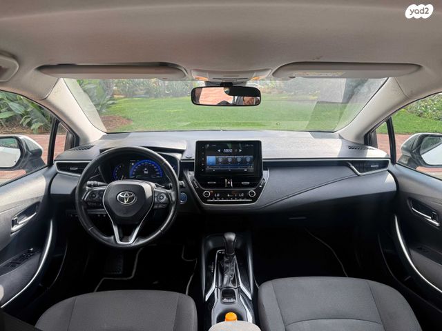 טויוטה קורולה