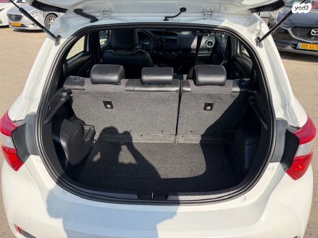 טויוטה יאריס