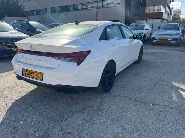 יונדאי אלנטרה