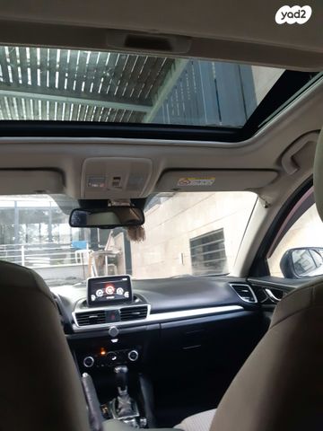 מאזדה 3