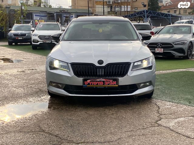 מודעת רכב סקודה סופרב
