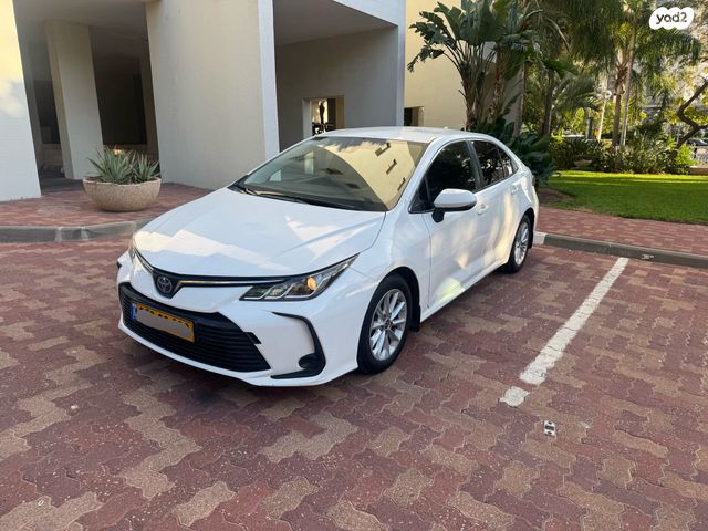 מודעת רכב טויוטה קורולה