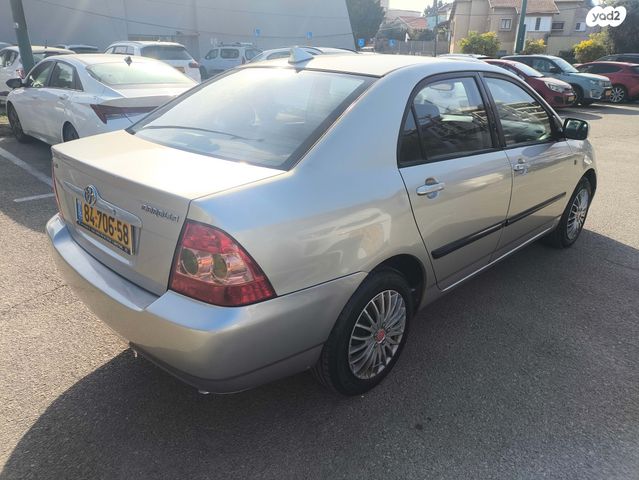 טויוטה קורולה