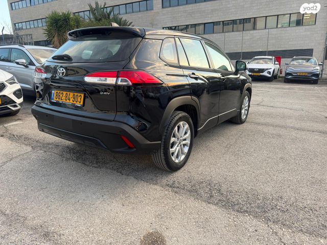 טויוטה קורולה קרוס