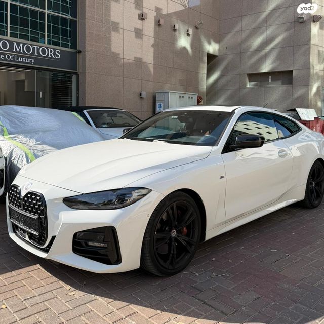 מודעת רכב ב מ וו סדרה 4