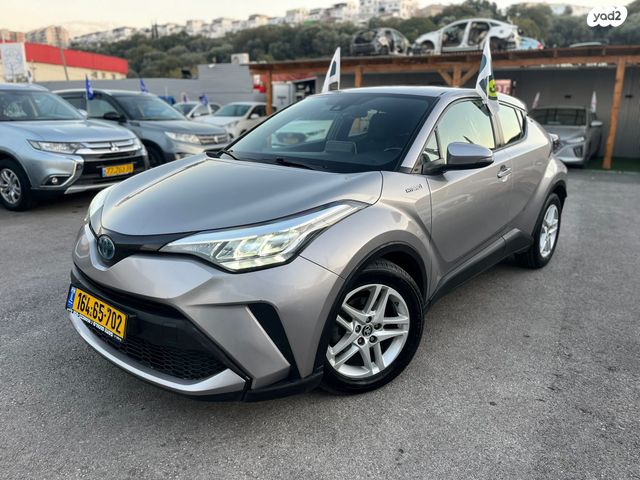 מודעת רכב טויוטה C-HR