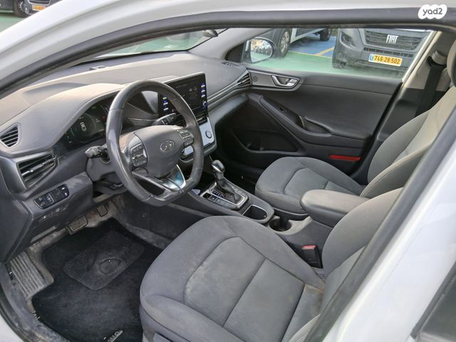 יונדאי איוניק