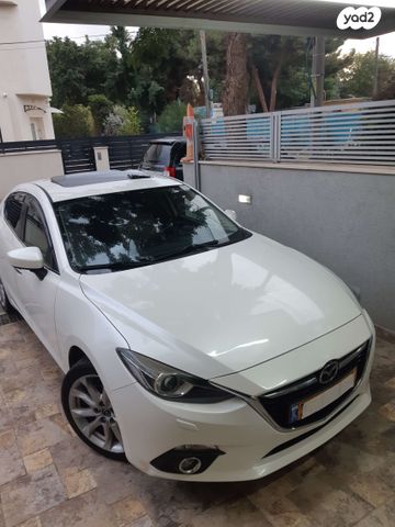 מודעת רכב מאזדה 3