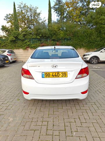 יונדאי אקסנט i25