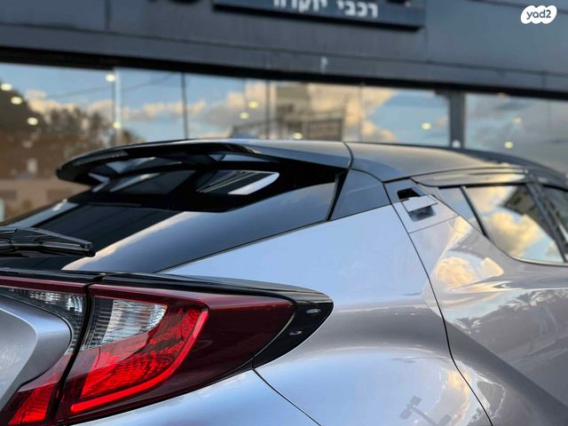טויוטה C-HR