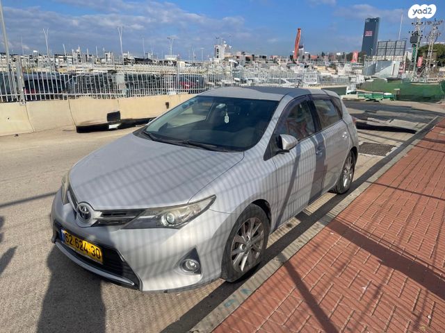 מודעת רכב טויוטה אוריס