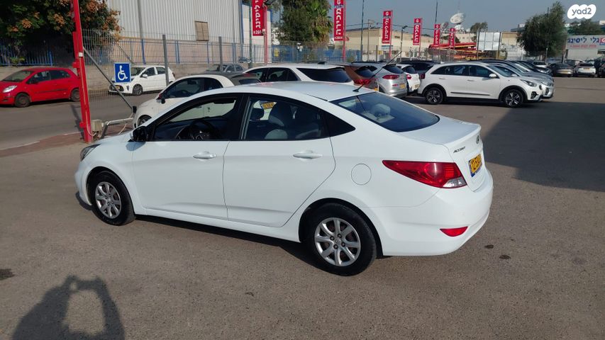 יונדאי אקסנט i25