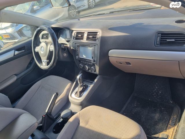 מודעת רכב פולקסווגן ג'טה