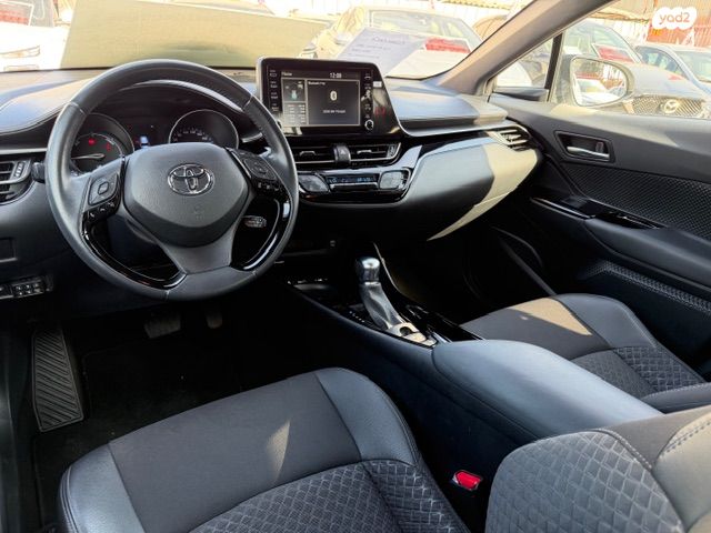 טויוטה C-HR