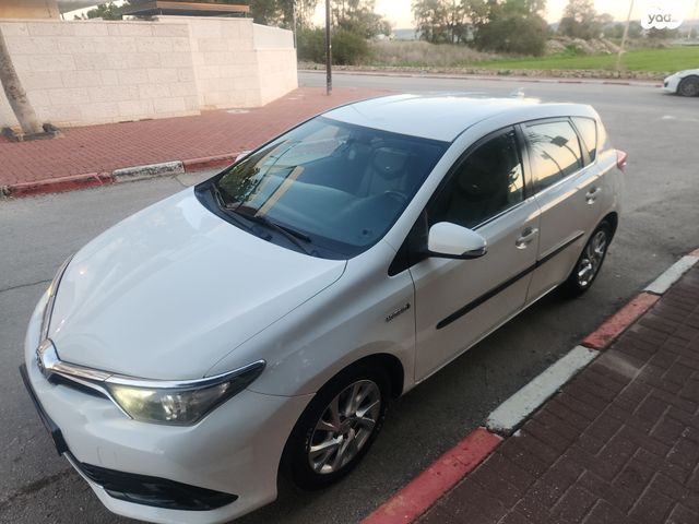 טויוטה אוריס