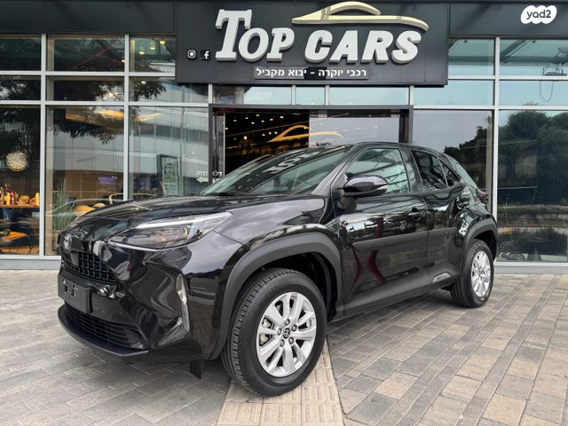 מודעת רכב טויוטה יאריס קרוס