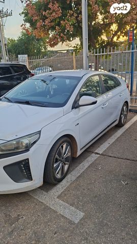 יונדאי איוניק