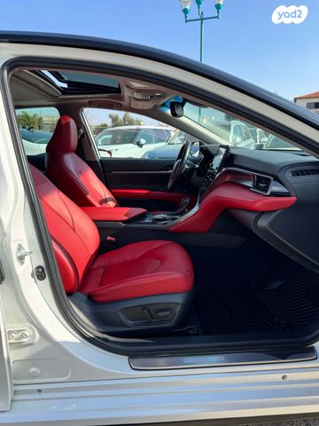 מודעת רכב טויוטה קאמרי 2