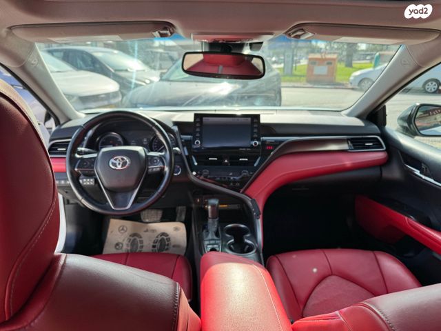 טויוטה קאמרי