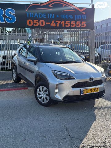 מודעת רכב טויוטה יאריס קרוס