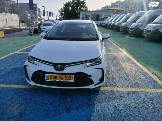 מודעת רכב טויוטה קורולה