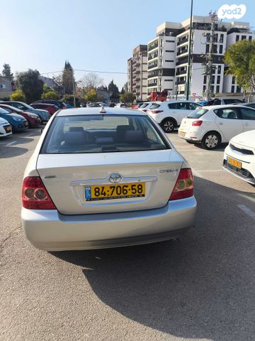 טויוטה קורולה