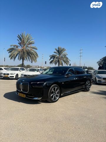 מודעת רכב ב מ וו סדרה 7