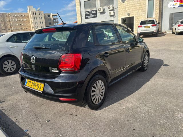 פולקסווגן פולו 