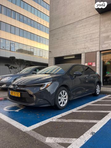 טויוטה קורולה