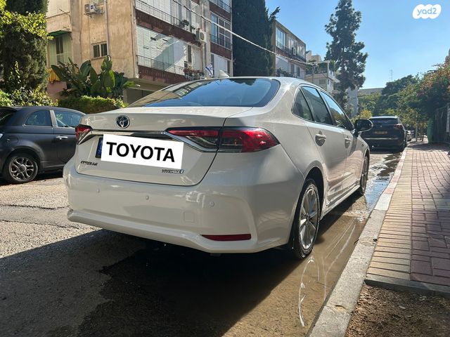 טויוטה קורולה