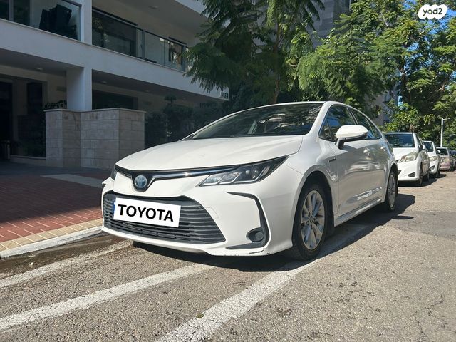 מודעת רכב טויוטה קורולה