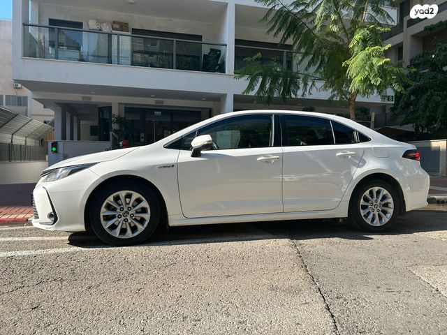 טויוטה קורולה