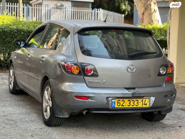 מודעת רכב מאזדה 3