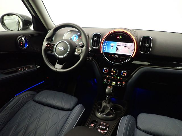 מיני קאנטרימן