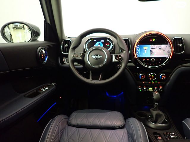 מיני קאנטרימן