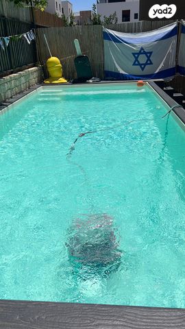 דירת גן, יצחק נבון 3, בצל האורנים, קרית טבעון