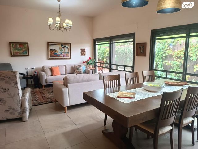 שביל הנרקיסים 30