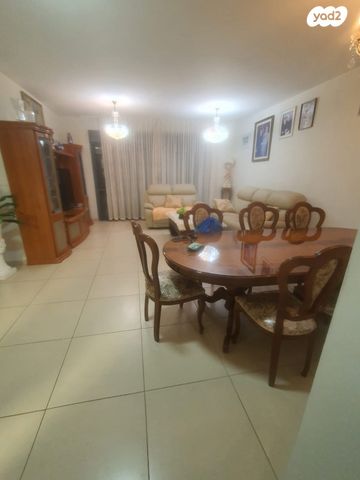 דירה, הלל יפה 22, מרכז העיר, חדרה