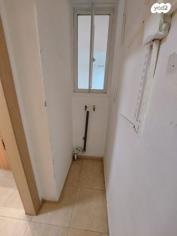 דירה, קדושי קהיר 28, נאות רחל, חולון