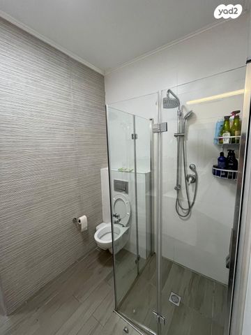 גג/ פנטהאוז, אפרים שריר 31, גבעת אוסישקין, נהריה